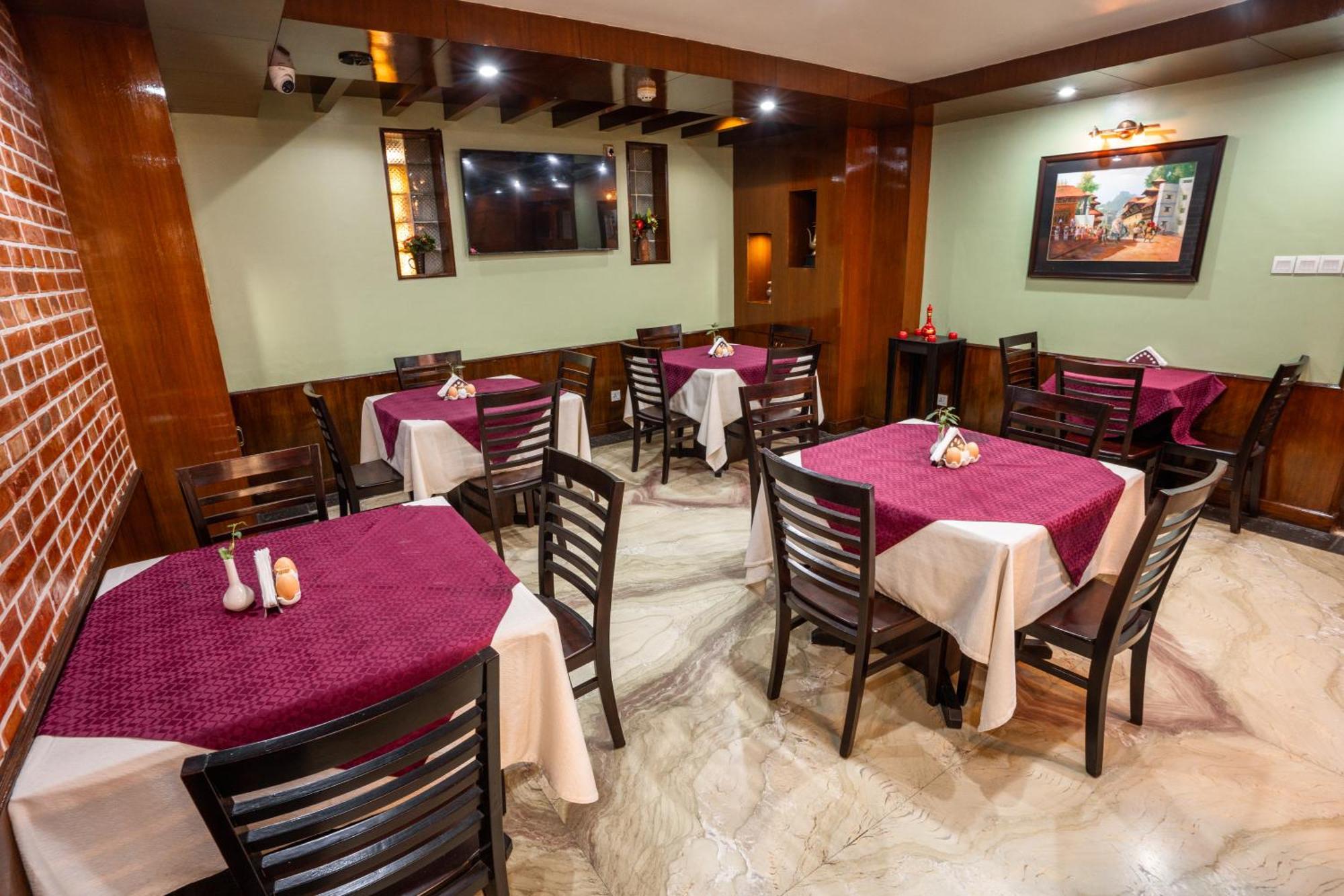 The Luxe Inn Boutique Hotel Катманду Экстерьер фото